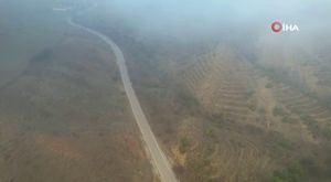 Bursa'da kahvehane sular altında kaldı, vatandaşlar oyuna devam etti