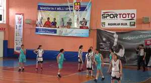 '.Bölüm Van Spor Lisesi Genç Kızlar Basketbol takımı Mardin'de çeyrek finale yükseldi.