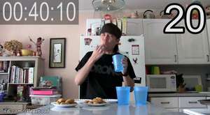 120 Twinkies Eaten in 6 Minutes - (World Twinkie Eating Championship) 