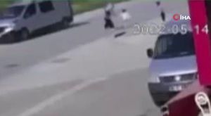 Bursa'da motosiklet ile cip kafa kafaya çarpıştı