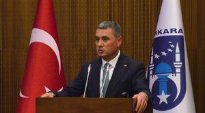 MHP'li aydın, Ses kayıtlarıyla Başbakana yüklendi