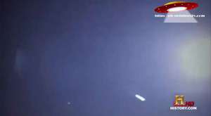 Best UFOs & File !!! UFOs reported moving over hovering over nearby field !!!