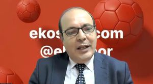 Financial Corruption In Football Industry | Sebahattin Devecioğlu | TEDxGolbasi 