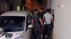 Bursa Tophane surlarında cinsel ilişki skandalı! Kucağına alıp...
