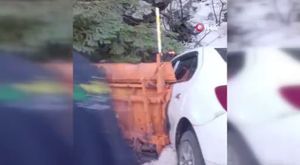 Sürücünün refleksi kazayı böyle önledi