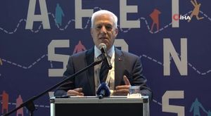 Bursa İl Seçim Müdürü Mehmet Us'un AK Partili belediye başkanı için de alkış istediği ortaya çıktı