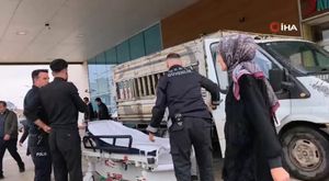 Bursa'da şiddetli lodos zor anlar yaşatmaya devam ediyor