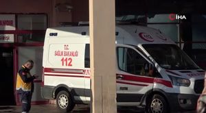 Bursa'da kontrolden çıkan araç park halindeki otomobile çarptı!