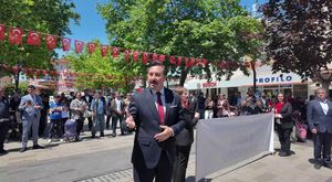 Bursalı sporcu altın madalyayı dişleriyle söküp aldı