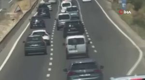 Bursa'da 10 katlı iş merkezi alev alev yandı