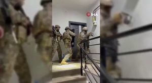 Bursa'da tarihi surlara 'Katil İsrail' yazdılar!