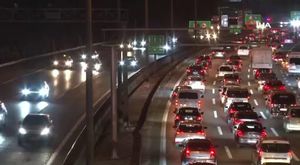 Çocuklarının yanında dehşeti yaşattılar! Kadın sürücüyü darp eden 2 kişi tutuklandı