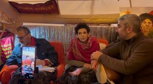 Hollanda’nın Rotterdam Başkonsolosluğun Önünde S-R-Y Kuyu Tipi Hapishaneleri İçin Eylem