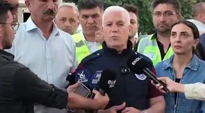 Skandal görüntüler! Otobüste beğendiği kızı takip etti ve...