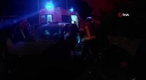 Bursa'da servis minibüsü tıra çarptı: 6 yaralı