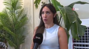 Hasta öğrencisine karnesini evinde vererek sürpriz yaptı