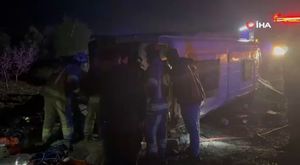 Bursa'da hafriyat kamyonu, otomobili böyle savurdu: 4 yaralı