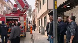 Bursa'da kayan tırların kapattığı yol trafiğe açıldı!