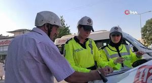 Bursa'da ters şeritten giden araç kameralarda