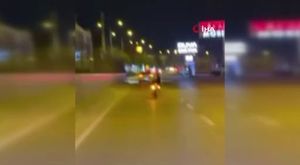 Bursa'da fırtınanın bilançosu ağırlaşıyor! Uçan çatı otobüsün üzerine düştü, ağaraçlar devrildi... (1)