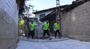 İnegöl Ücretsiz Turgut Alp Türbe Gezisi Düzenliyor