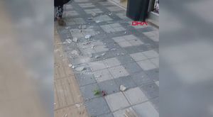 İki otomobil kafa kafaya çarpıştı: 2’si ağır, 3 yaralı!