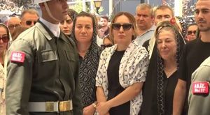 Bursa'da akaryakıt istasyonunda korku dolu anlar! Yakıt alırken otomobil alev aldı