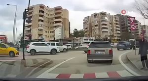 Depremde 7. gün mucizesi: 153. saatte Rabia öğretmen  ve kardeşi Elif kurtarıldı