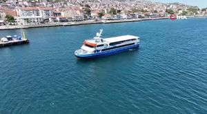Bursa'da ezan sesinden etkilenen Ukraynalı kadın Müslüman oldu!
