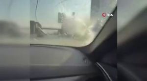 Bursa'da motosiklet sürücülerinin tehlikeli yolculuğu kamerada!