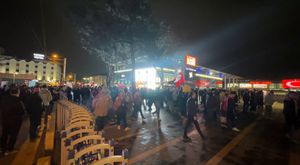 Bakan Güler ve Bakan Göktaş'tan kadın futbol takımına otobüs desteği