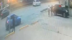 Tartıştığı adama arka arkaya tokat attı